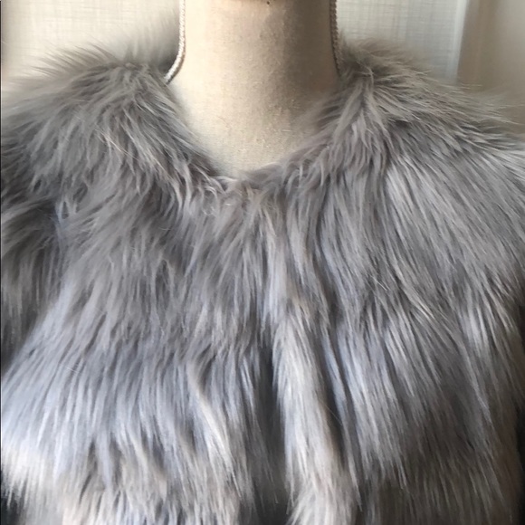 H&M Divided Gray faux fur jacket - Picture 2 of 6